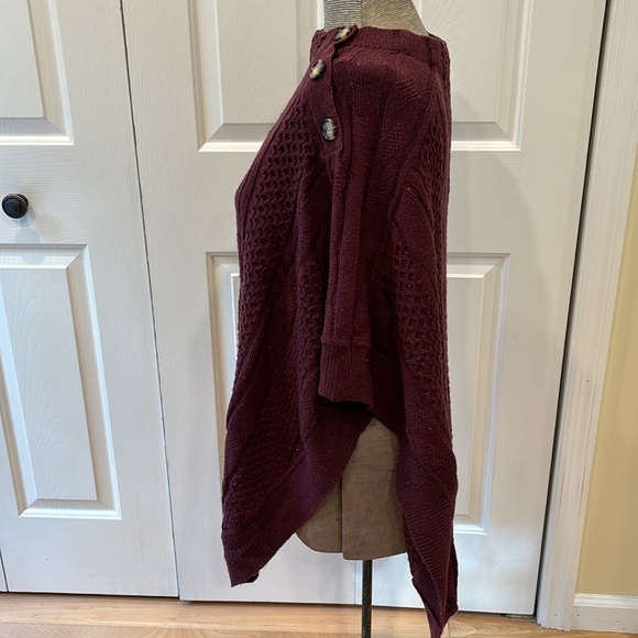Talbots maroon cabled oversized lightweight poncho sweater - Picture 5 of 11